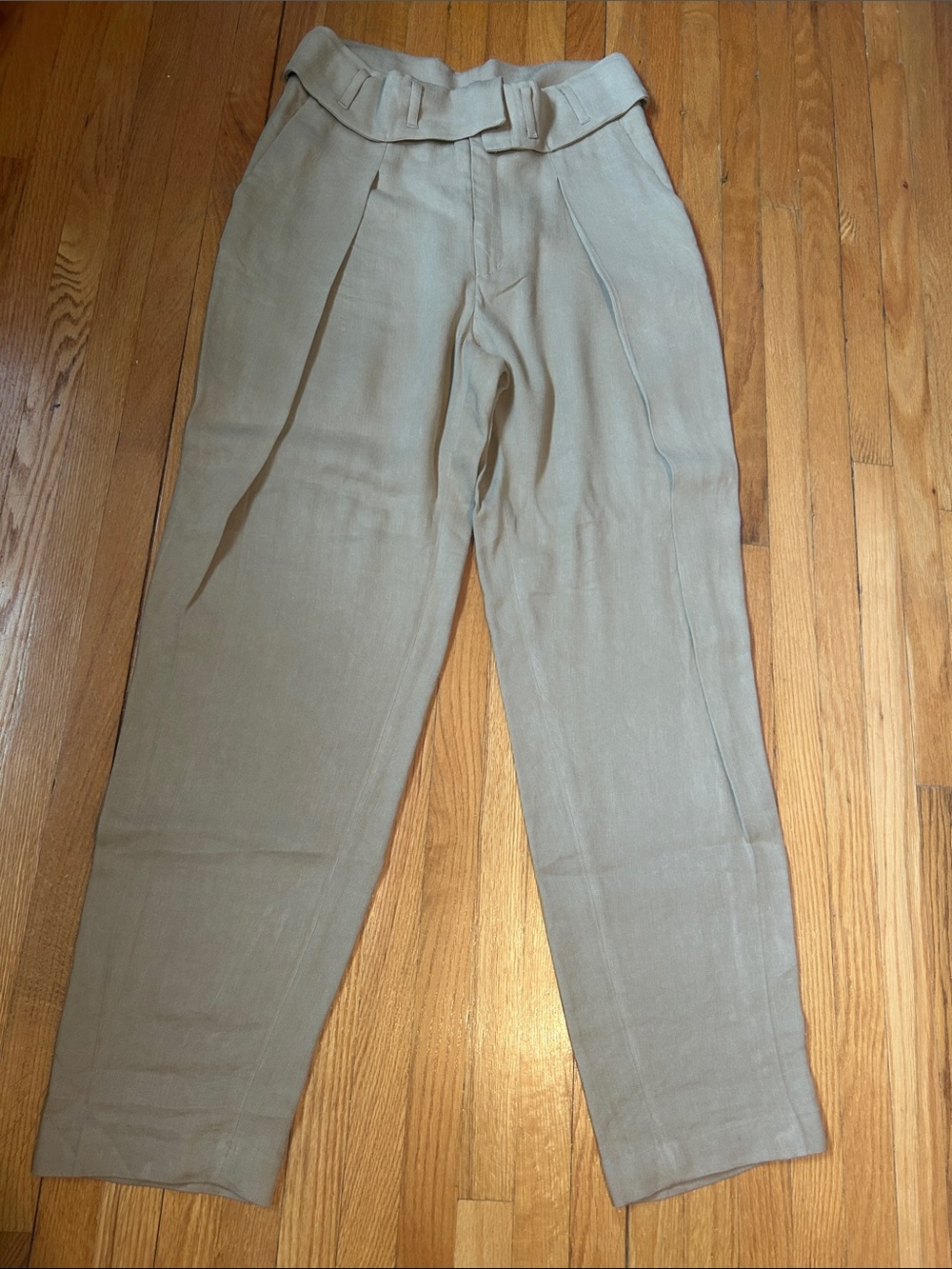 H&M Women's High-Waist Pleated Trousers NWT Size 6